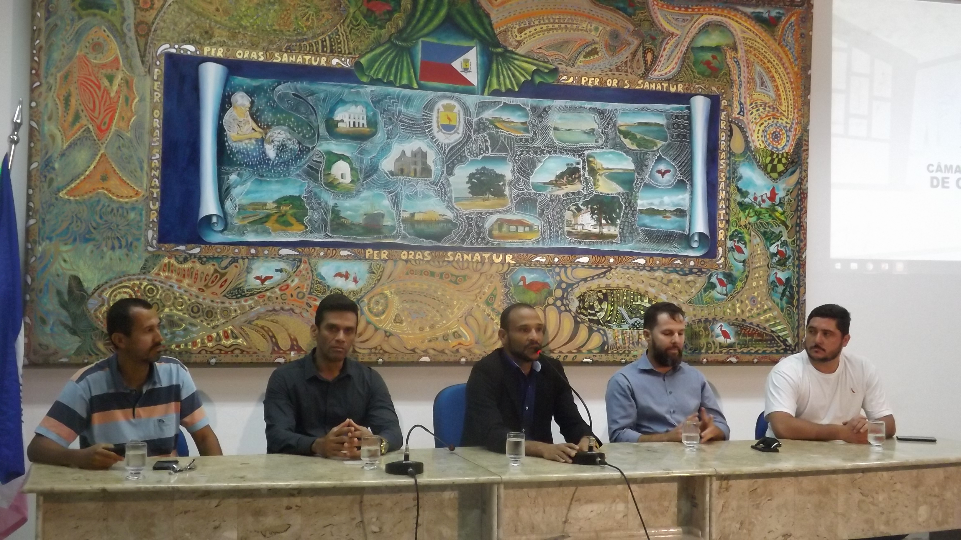 Prefeito não comparece a reunião realizada na Câmara para discutir veto ao orçamento 2019