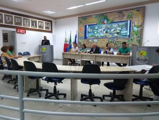 Construção do novo centro de acolhimento foi pauta principal da reunião pública na Câmara de Guarapari