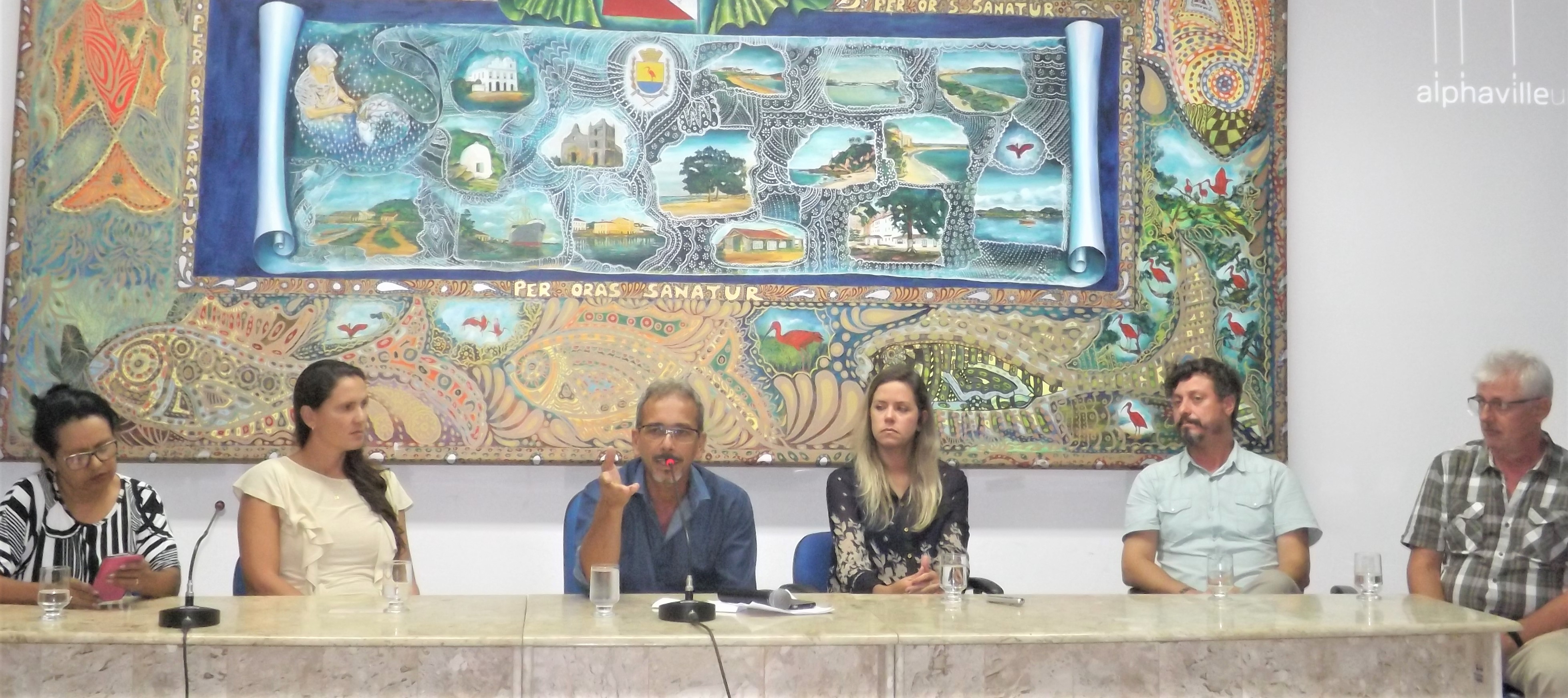 Reunião pública na Câmara Municipal discute construção de condomínios nas três praias em Guarapari-es