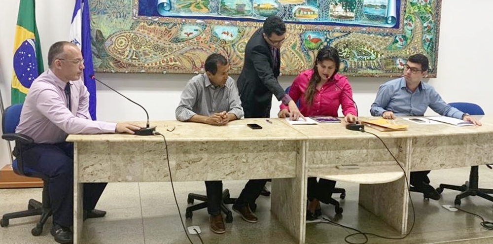 Membros da CPI fazem primeira reunião para apurar denúncias contra vereador de Guarapari