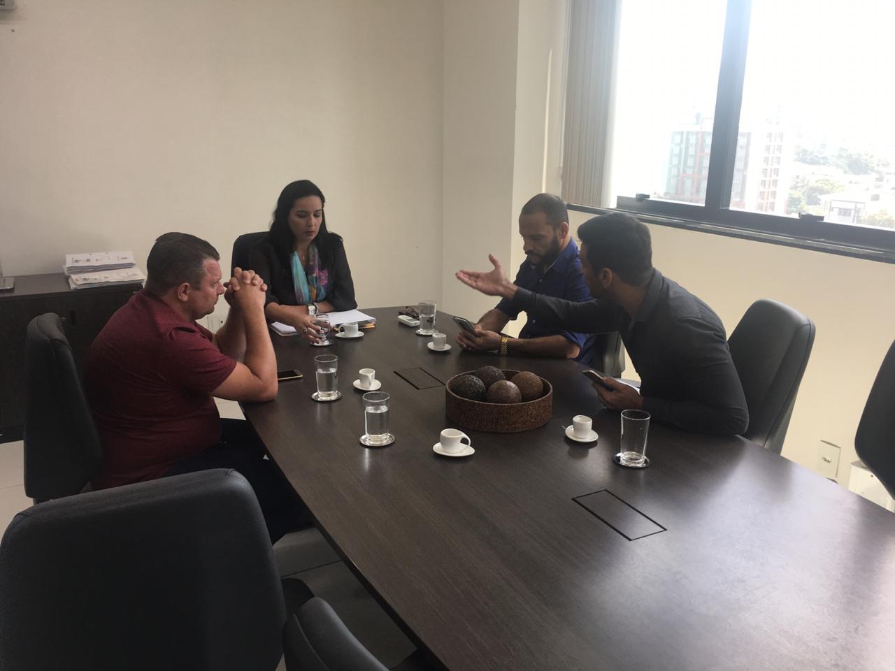 Vereadores e subsecretária de Estado de Trabalho discutem volta do Sine para Guarapari